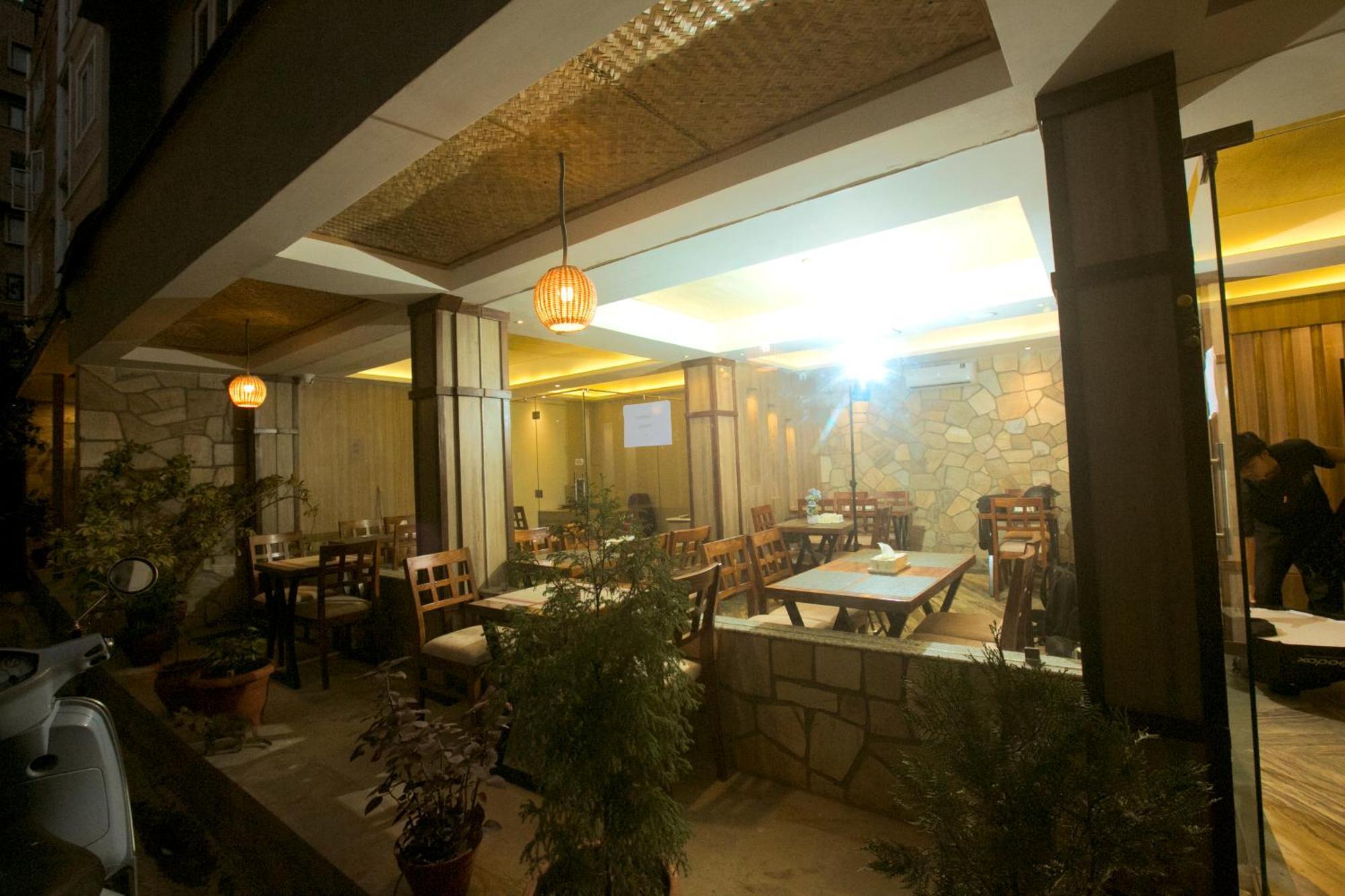 Divya Boutique Inn Катманду Экстерьер фото